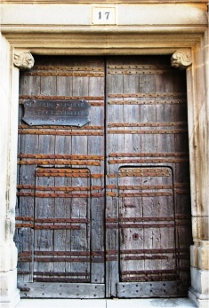 Trujillo Door 01