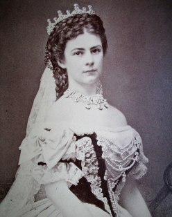 800px-Elisabeth-Österreich-1867